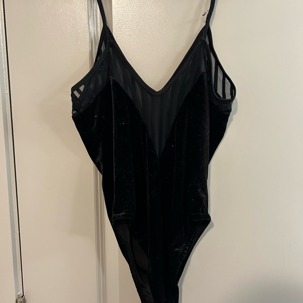 Topshop Black Velvet Bodysuit with Sheer Stripes - Picture 4 of 5